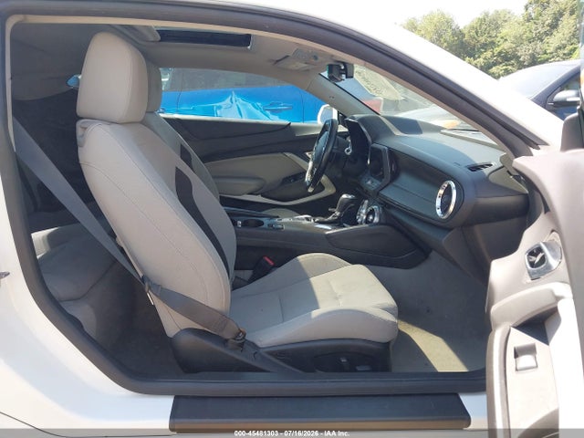 صورة 5 لـ 2018 Chevrolet CAMARO 1LT