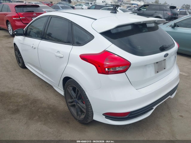 صورة 3 لـ 2015 FORD FOCUS ST