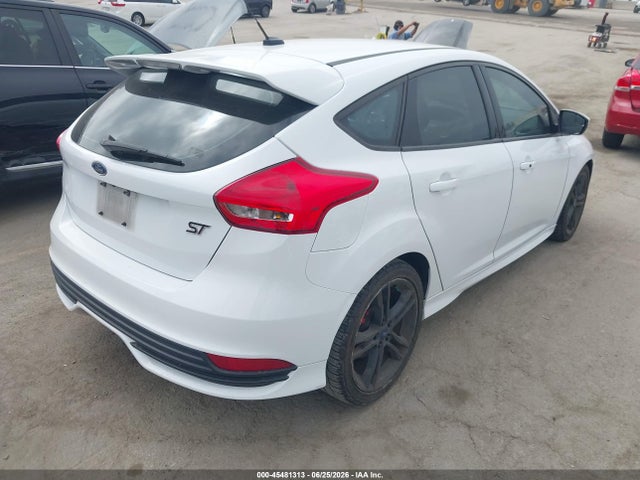 صورة 4 لـ 2015 FORD FOCUS ST
