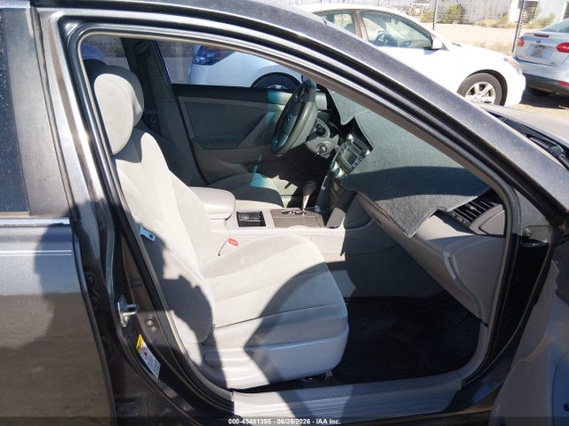2008 Toyota CAMRY LE photo 5