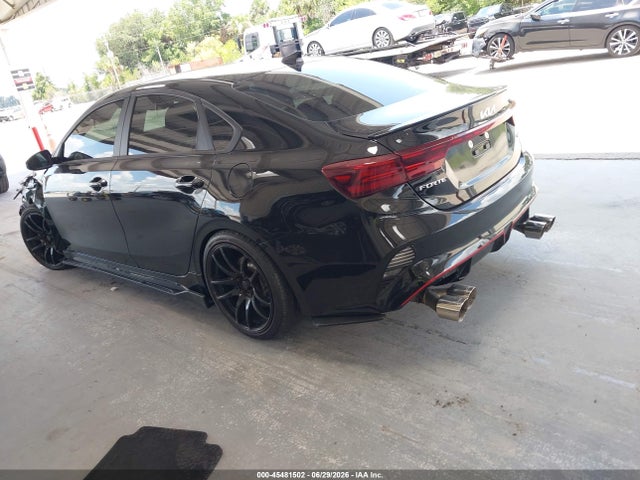 2023 KIA FORTE GT photo 3