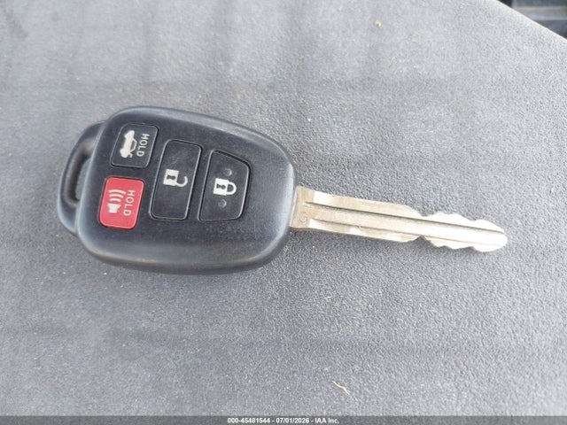 2012 Toyota CAMRY LE 缩略图 11