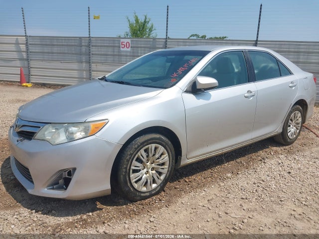 2012 Toyota CAMRY LE photo 2