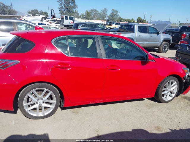صورة مصغرة 13 لـ 2014 Lexus CT 200H