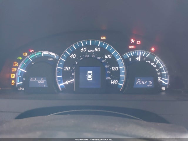 صورة 7 لـ 2013 Toyota CAMRY HYBRID LE