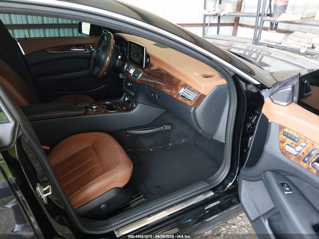 2016 Mercedes-BENZ CLS — фото 5