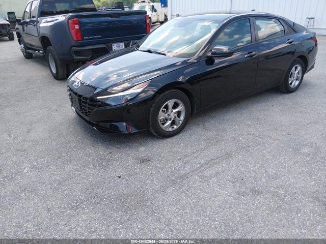 2021 Hyundai ELANTRA SE 照片 2