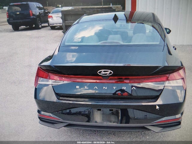 2021 Hyundai ELANTRA SE 照片 6
