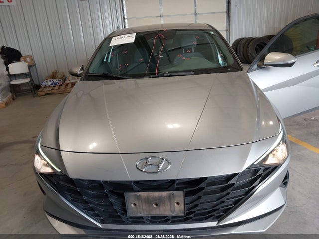 صورة 6 لـ 2021 Hyundai ELANTRA SE