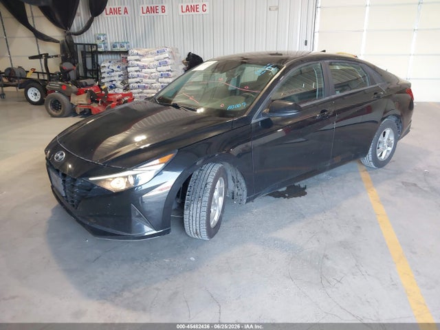 صورة 2 لـ 2023 Hyundai ELANTRA SE