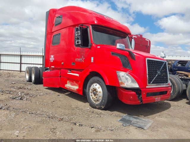 2017 VOLVO VN 