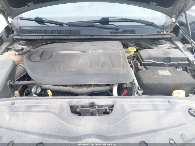 صورة 10 لـ 2015 Chrysler 200 LIMITED