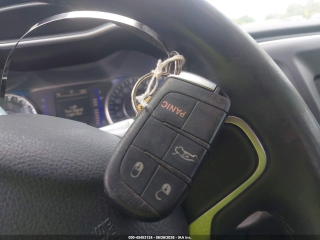 2015 Chrysler 200 LIMITED 缩略图 11