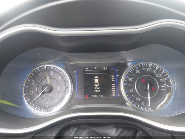 صورة 7 لـ 2015 Chrysler 200 LIMITED