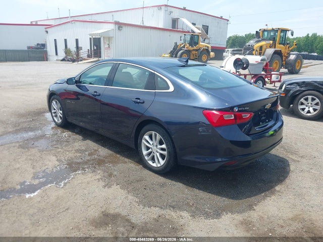 2017 Chevrolet MALIBU 1LT — фото 3