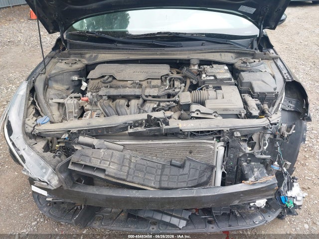 صورة 10 لـ 2021 Hyundai ELANTRA SEL