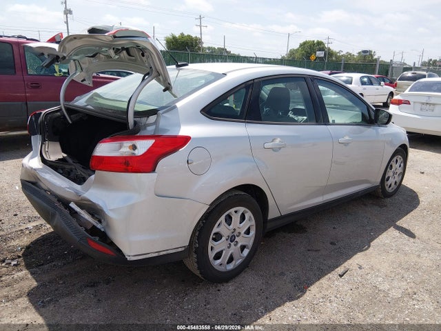 2012 FORD FOCUS SE 照片 4