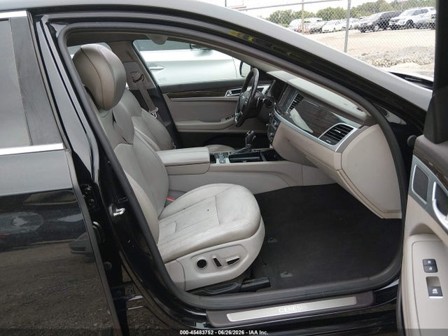 صورة 5 لـ 2016 Hyundai GENESIS 3.8
