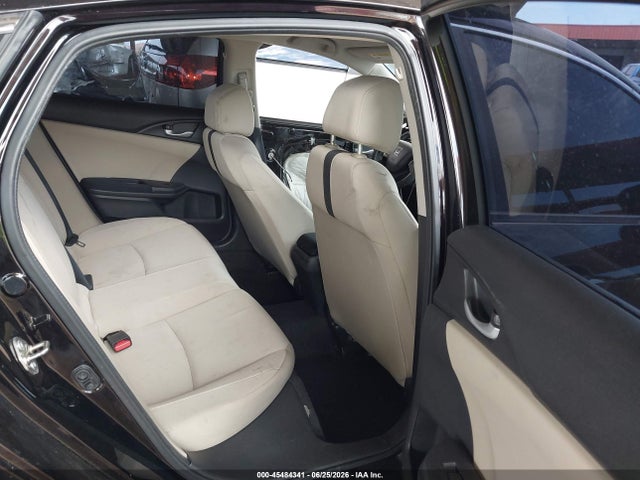صورة 8 لـ 2016 Honda CIVIC LX