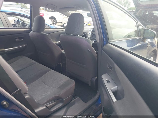 2012 Toyota PRIUS V THREE photo 8
