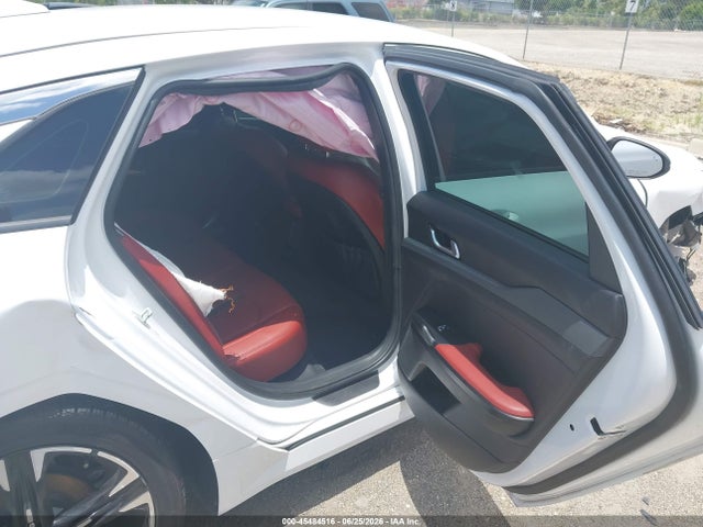 صورة 8 لـ 2023 KIA K5 GT-LINE