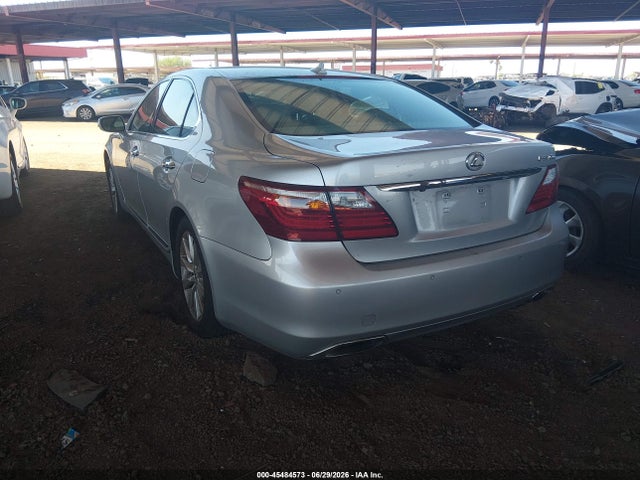 صورة 3 لـ 2011 Lexus LS 460