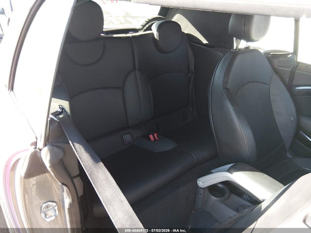 2009 MINI COOPER S photo 8