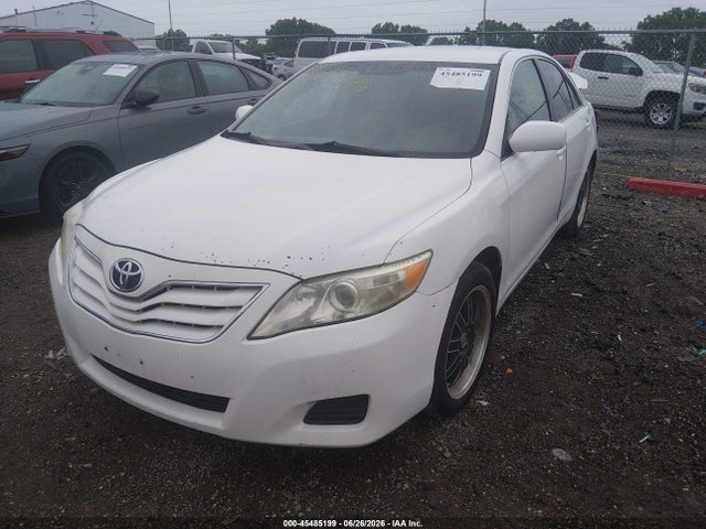 2010 Toyota CAMRY photo 2
