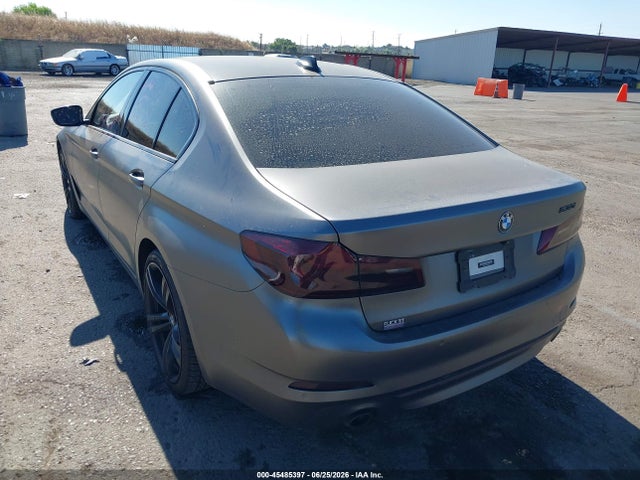 2020 BMW 530I 照片 3