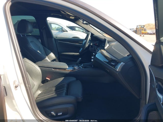 2020 BMW 530I 照片 5