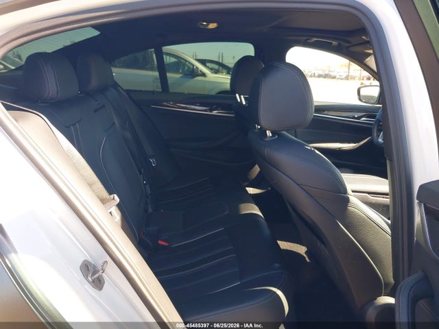 2020 BMW 530I 照片 8