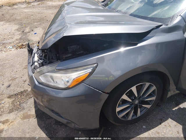 2016 Nissan ALTIMA 2.5 SV 缩略图 18