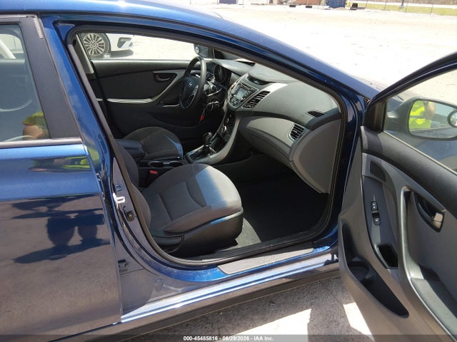 2015 Hyundai ELANTRA SE 照片 5
