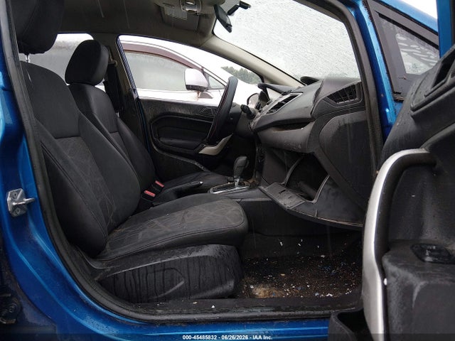 2011 FORD FIESTA SE 照片 5