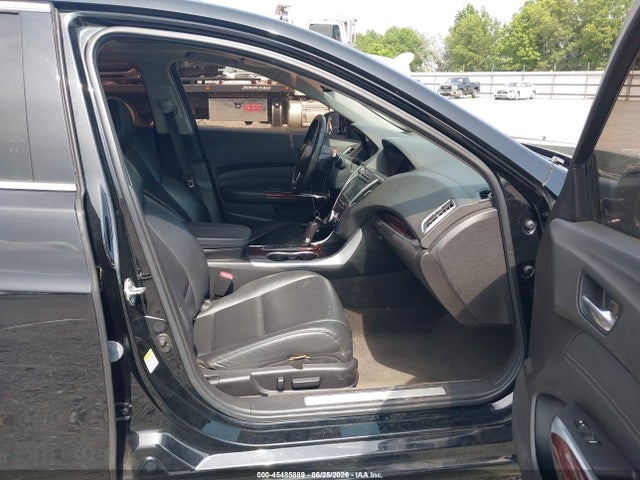 صورة 5 لـ 2015 Acura TLX