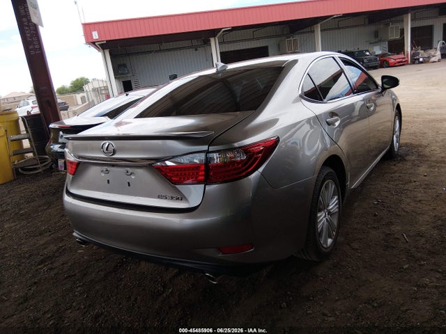 2015 Lexus ES 350 — фото 4