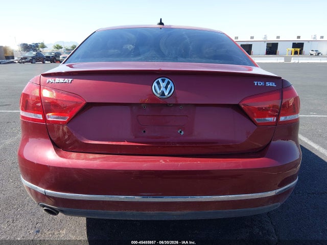 2015 Volkswagen PASSAT 2.0L TDI SEL PREMIUM — миниатюра 16