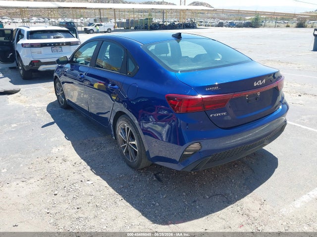 2023 KIA FORTE LXS photo 3