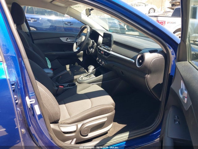 2023 KIA FORTE LXS photo 5