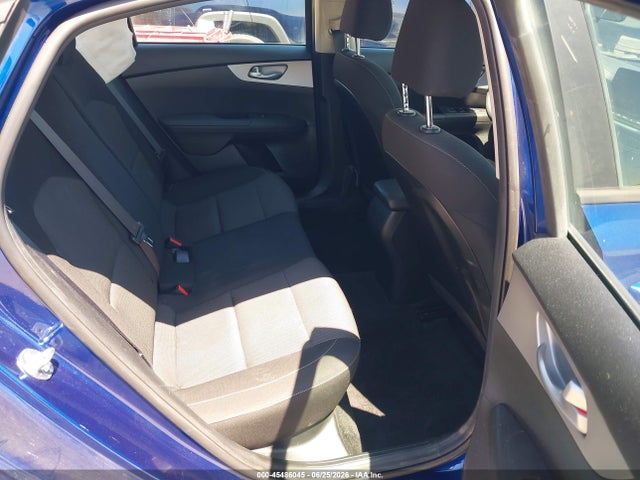 2023 KIA FORTE LXS photo 8
