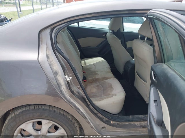 صورة 8 لـ 2014 Mazda MAZDA3 I SPORT