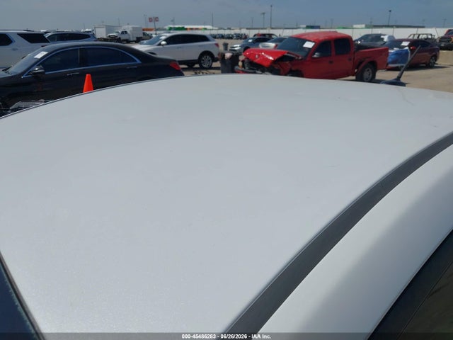 صورة 6 لـ 2010 Toyota PRIUS III
