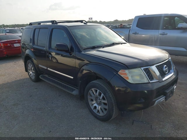 2011 NISSAN PATHFINDE LE
