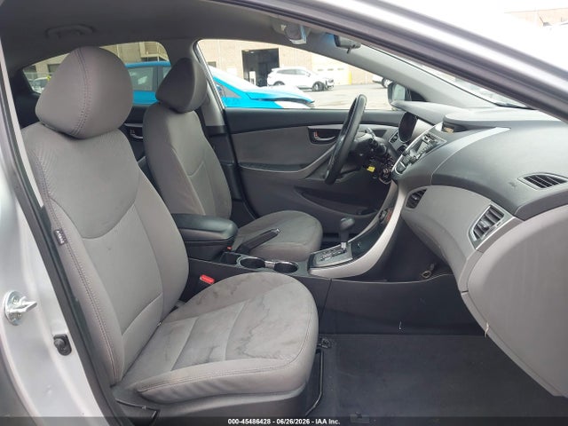 صورة 5 لـ 2013 Hyundai ELANTRA GLS