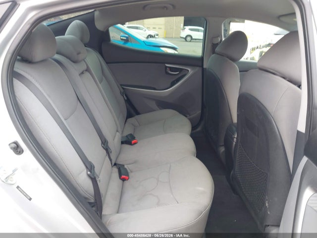 صورة 8 لـ 2013 Hyundai ELANTRA GLS