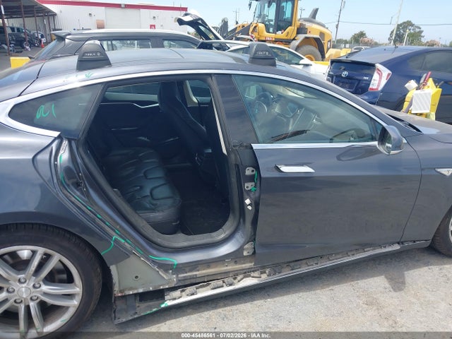 صورة مصغرة 14 لـ 2015 Tesla MODEL S 70D/85D/P85D
