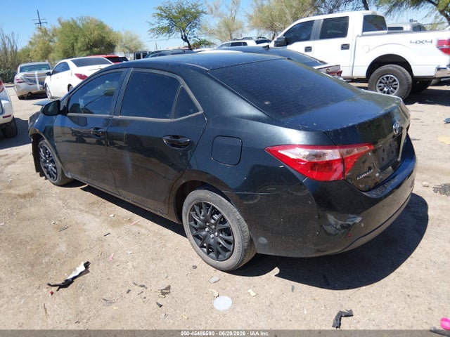 2018 Toyota COROLLA LE photo 3