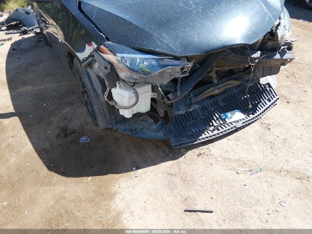 2018 Toyota COROLLA LE photo 6