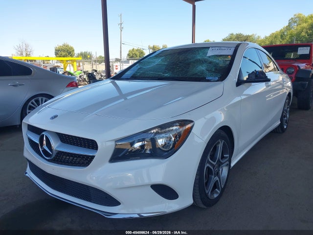 2019 Mercedes-BENZ CLA 照片 2