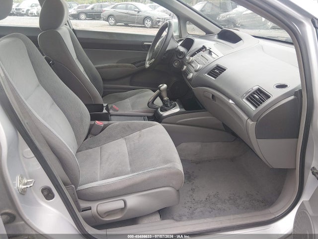 2010 Honda CIVIC LX photo 5